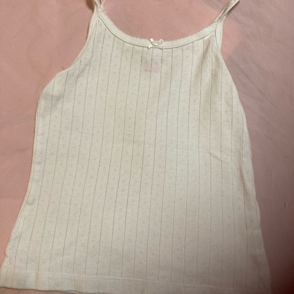 Basic white topic - Picture 1 of 3